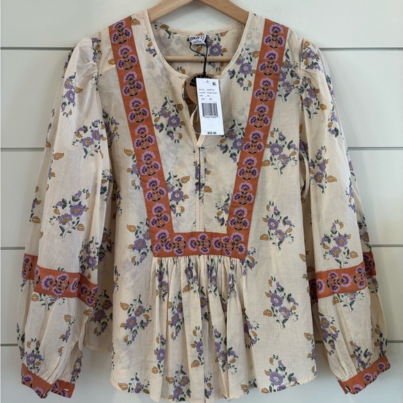 Bila 77 Floral Long Sleeve Top NWT - Picture 2 of 4